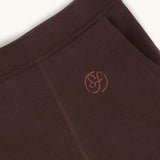 farren straight pant espresso logo closeup